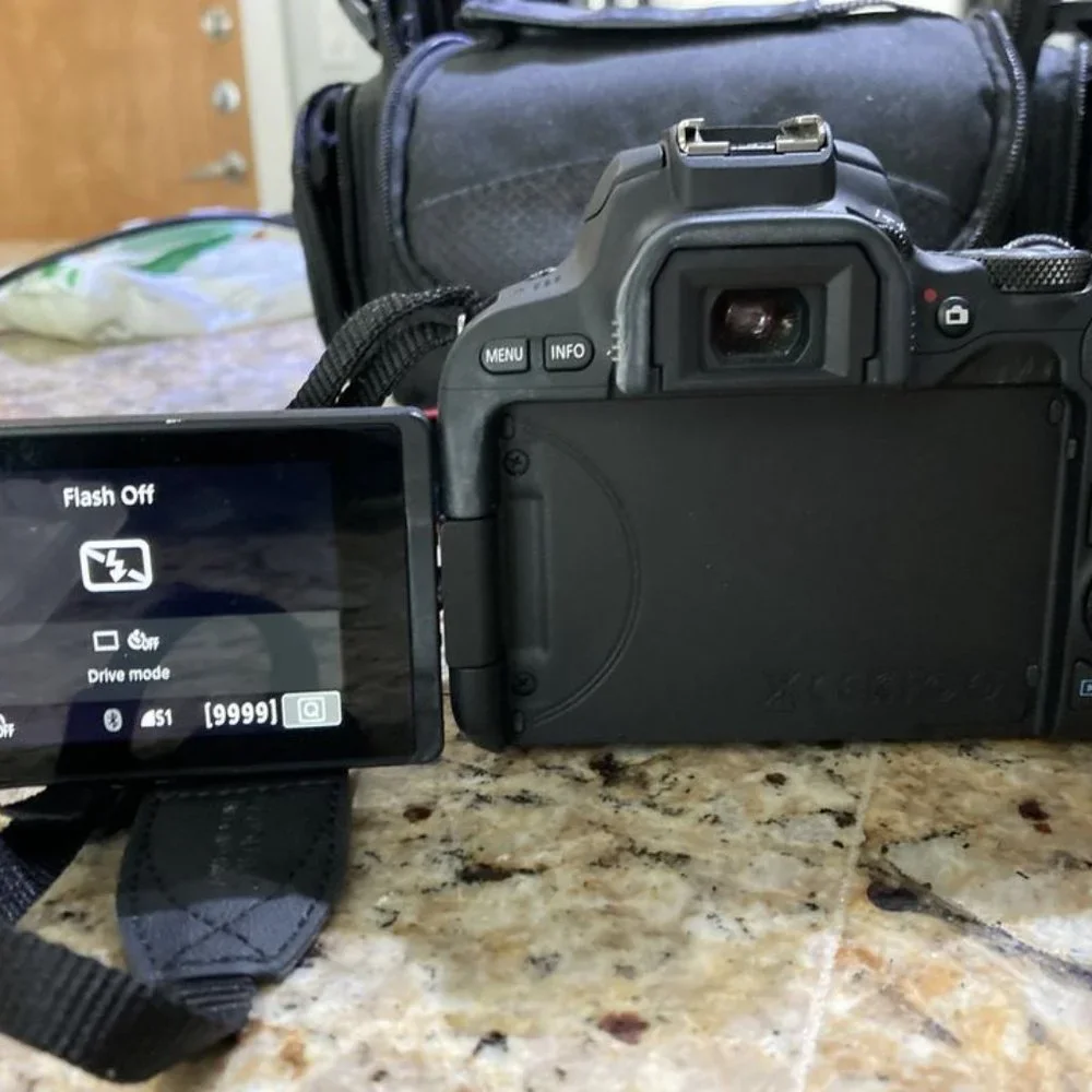 Canon Rebel T3i Kit